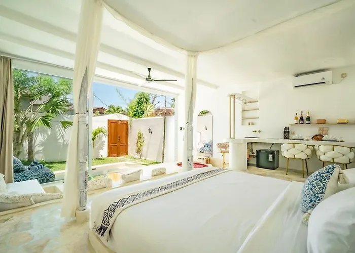 Sole 1br Romantic Villa, 5 Min To Thomas Villa Badung (Bali)